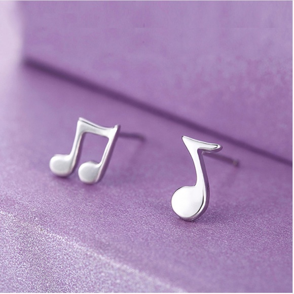 Musical Note Earrings - Picture 2 of 3